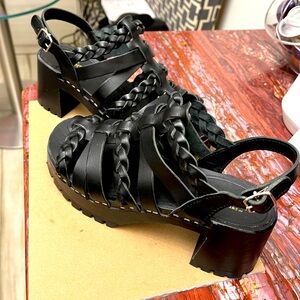 Swedish Hasbeen Madde sandals size 38 black leather on black wood.